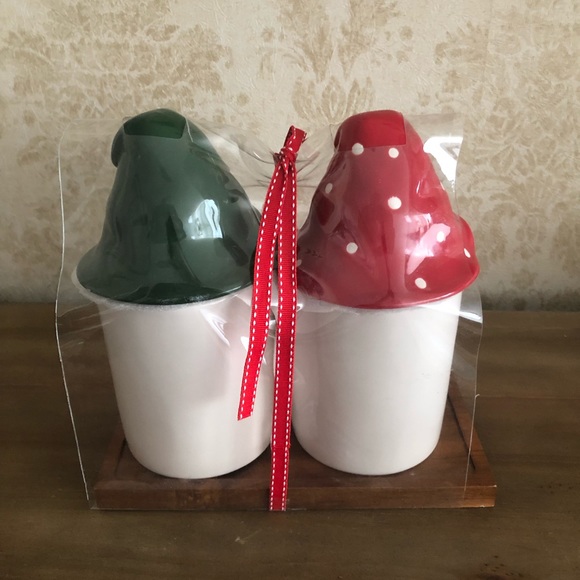 NWOT Rae Dunn Christmas canisters - Picture 5 of 10